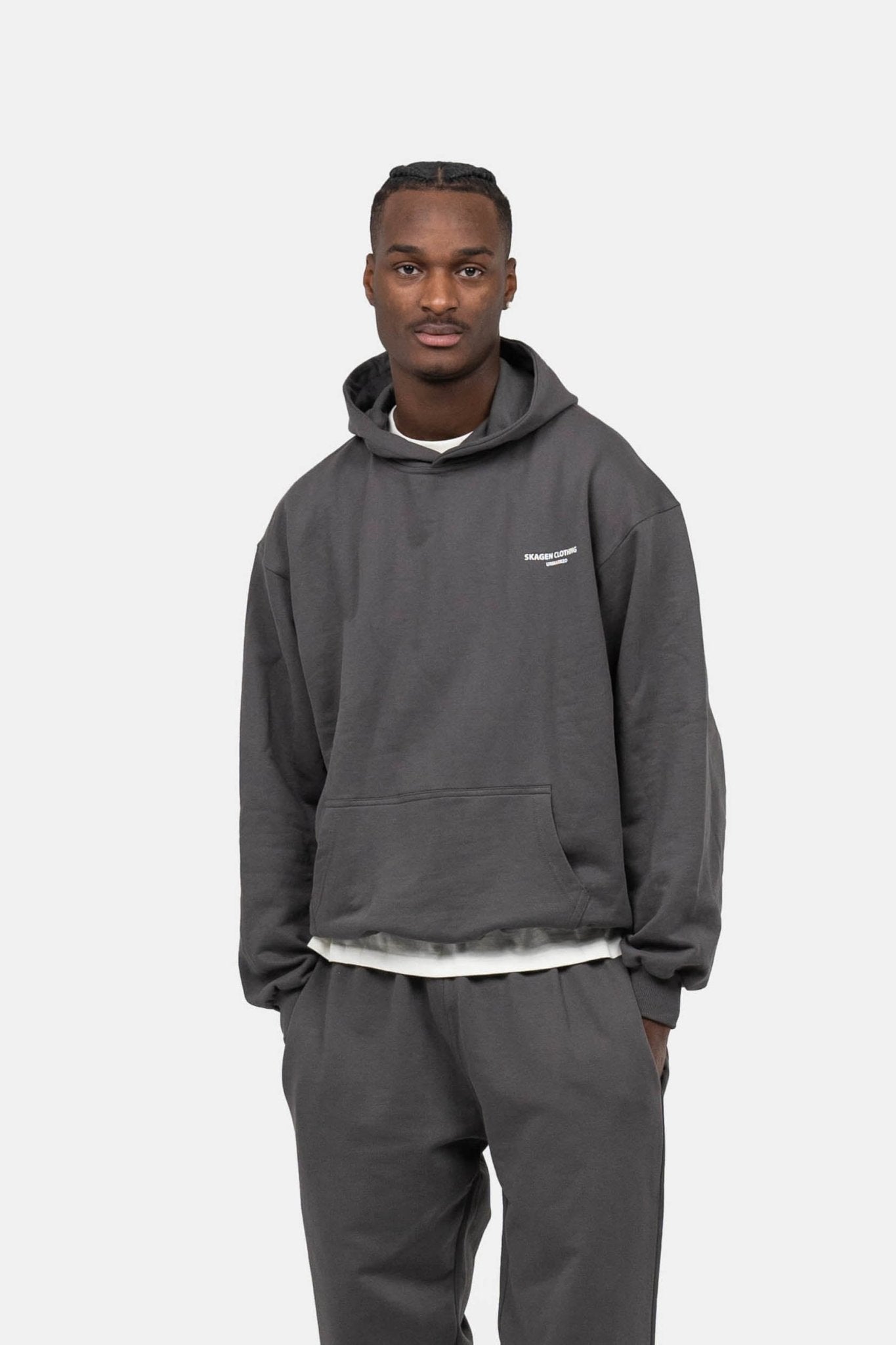 UNMARKED Hoodie Mørkegrå | Skagen-clothing.dk